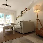 아파트 Altamira Beachfront El Duque 아데제